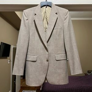 Oversized tan blazer